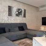 Leana By Guide * Μεντουλίν