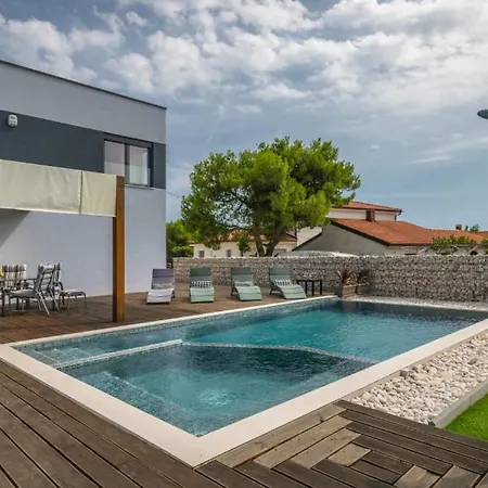 Villa Leana By Guide Medulin