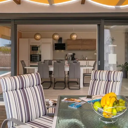 Villa Leana By Guide Medulin