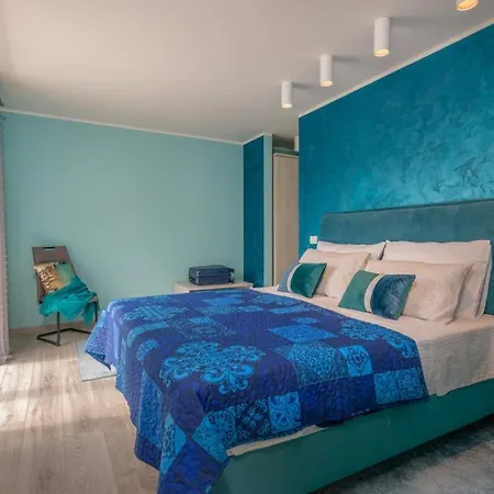 Leana By Guide Villa Medulin