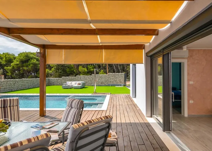 Villa Leana By Guide Medulin