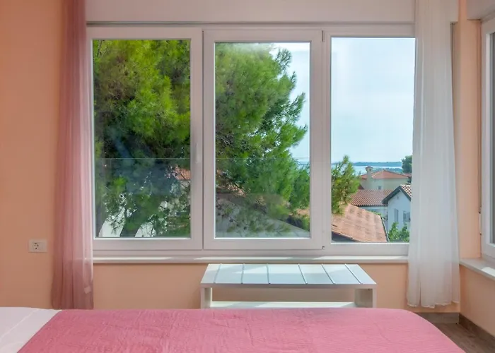 Villa Leana By Guide